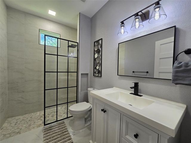 109 Kipapa CT, Bastrop, TX 78602