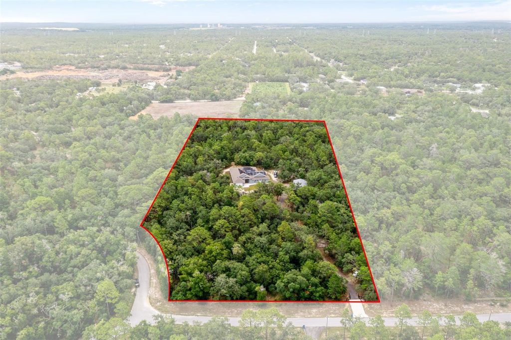 Image 76 of property listing at 14610 HIDDEN DEER TRAIL, Brooksville, FL 34614