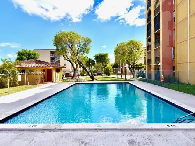 4717 NW 7th St 705-10, Miami, FL 33126