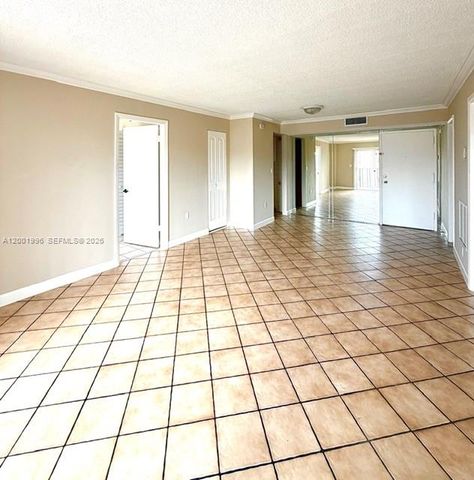 4717 NW 7th St 705-10, Miami, FL 33126