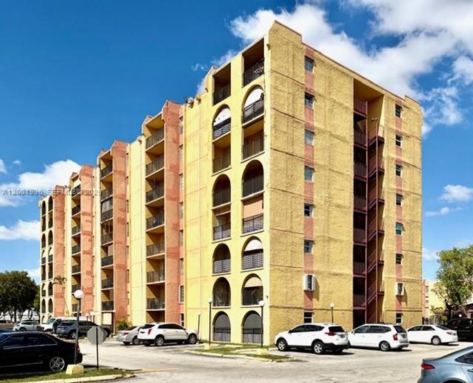 4717 NW 7th St 705-10, Miami, FL 33126