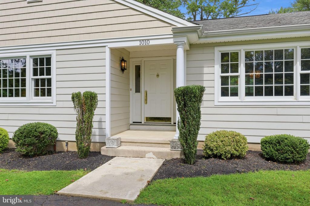 1010 YARDLEY MORRISVILLE RD, YARDLEY, PA 19067 — photo 2