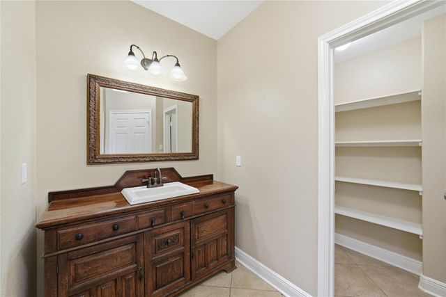 11809 Nandina Circle, Houston, TX 77065