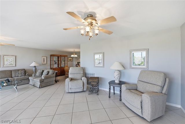 285 Naples Cove DR 1703, Naples, FL 34110