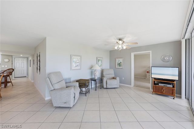 285 Naples Cove DR 1703, Naples, FL 34110