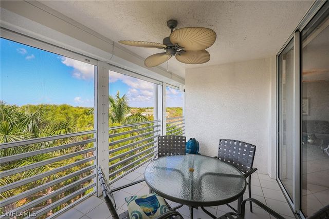 285 Naples Cove DR 1703, Naples, FL 34110