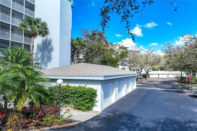 285 Naples Cove DR 1703, Naples, FL 34110