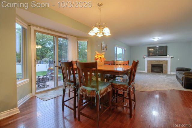 30393 Bradbury Drive, Flat Rock, MI 48134