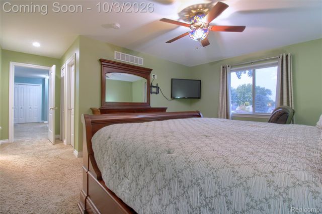 30393 Bradbury Drive, Flat Rock, MI 48134