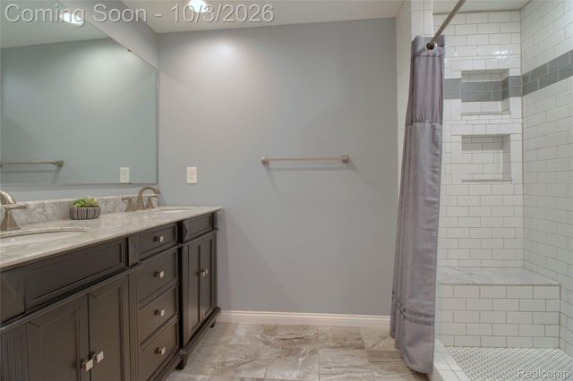 30393 Bradbury Drive, Flat Rock, MI 48134