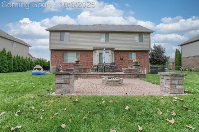30393 Bradbury Drive, Flat Rock, MI 48134