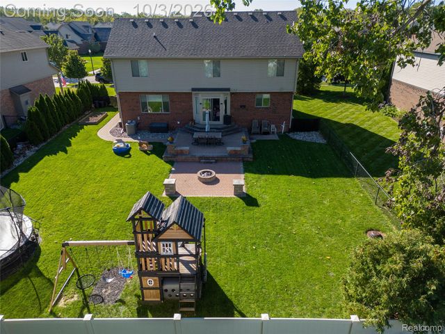 30393 Bradbury Drive, Flat Rock, MI 48134