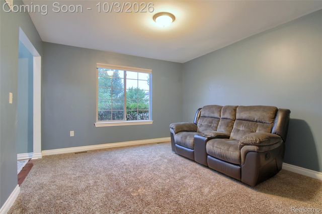 30393 Bradbury Drive, Flat Rock, MI 48134