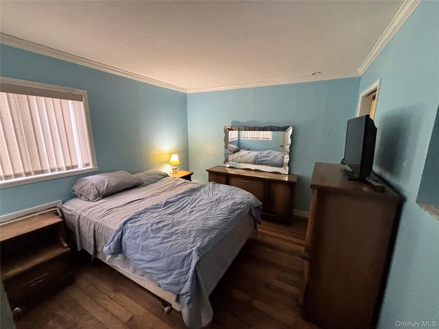 355 Pinelawn Avenue, Copiague, NY 11726