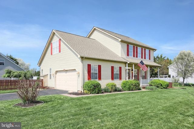 56 PREAKNESS ST, Hanover, PA 17331