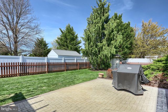 56 PREAKNESS ST, Hanover, PA 17331