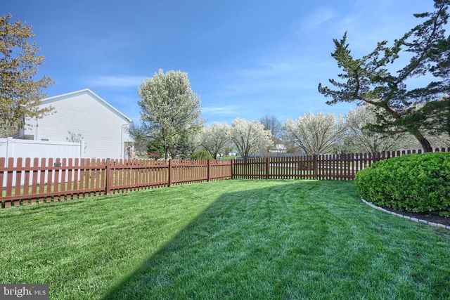 56 PREAKNESS ST, Hanover, PA 17331