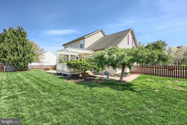 56 PREAKNESS ST, Hanover, PA 17331