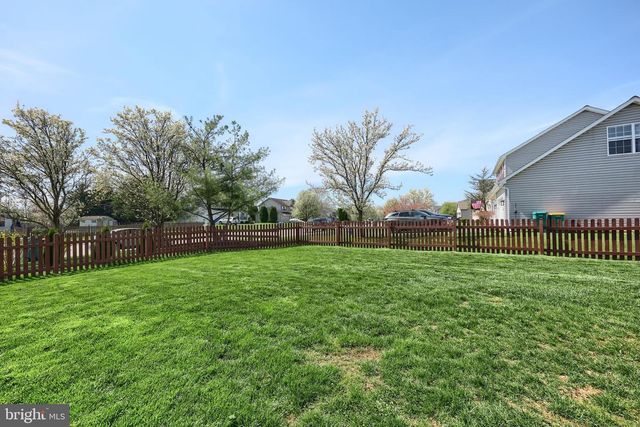 56 PREAKNESS ST, Hanover, PA 17331