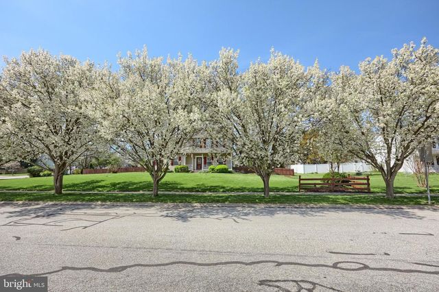 56 PREAKNESS ST, Hanover, PA 17331