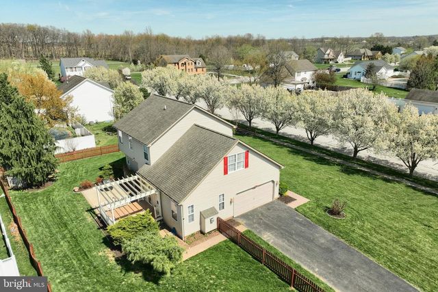 56 PREAKNESS ST, Hanover, PA 17331