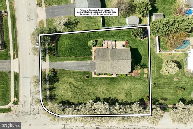 56 PREAKNESS ST, Hanover, PA 17331