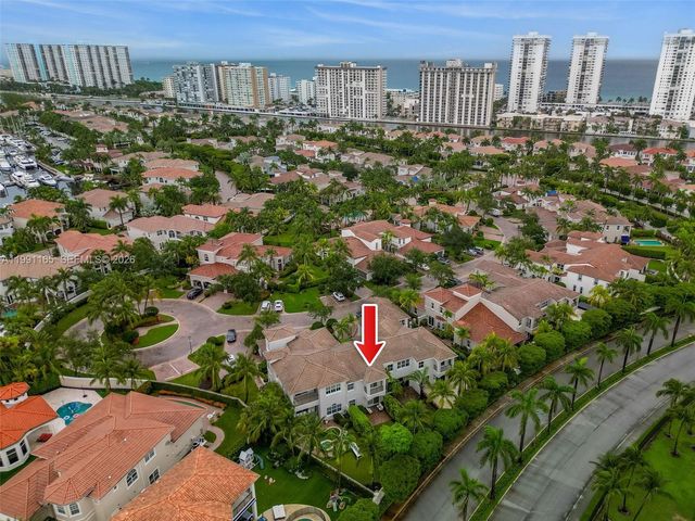 896 W Spinnaker Dr W 896, Hollywood, FL 33019