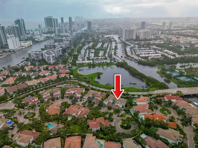 896 W Spinnaker Dr W 896, Hollywood, FL 33019