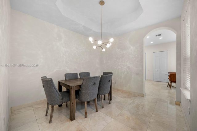 896 W Spinnaker Dr W 896, Hollywood, FL 33019