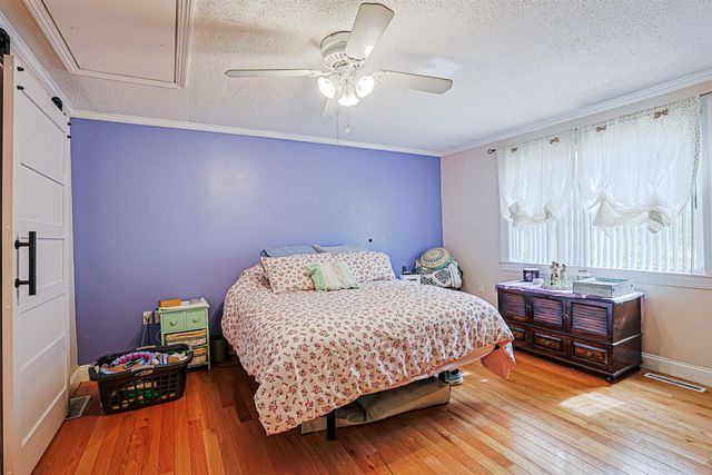 80 Hovey Road, Londonderry, NH 03053