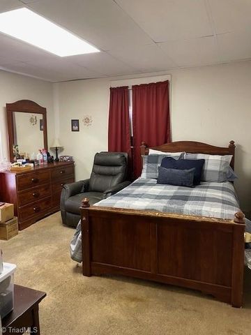 2240 Glenn Avenue, Winston-salem, NC 27105