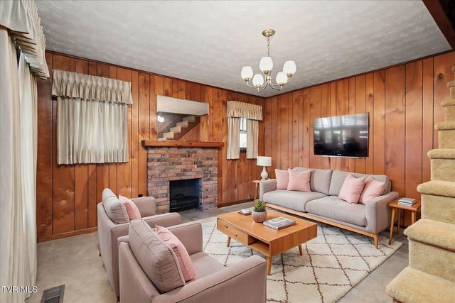 5765 Orebank Road, Kingsport, TN 37664