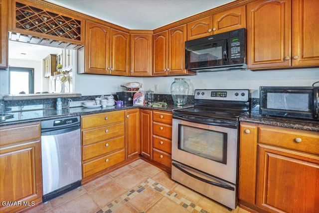 13861 E Ave G 6, Lancaster, CA 93535