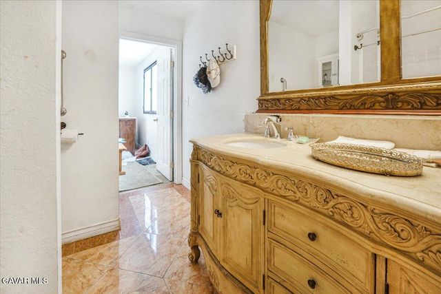 13861 E Ave G 6, Lancaster, CA 93535