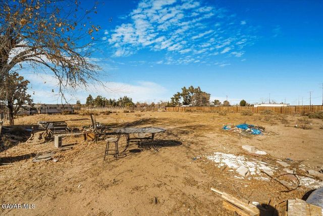 13861 E Ave G 6, Lancaster, CA 93535