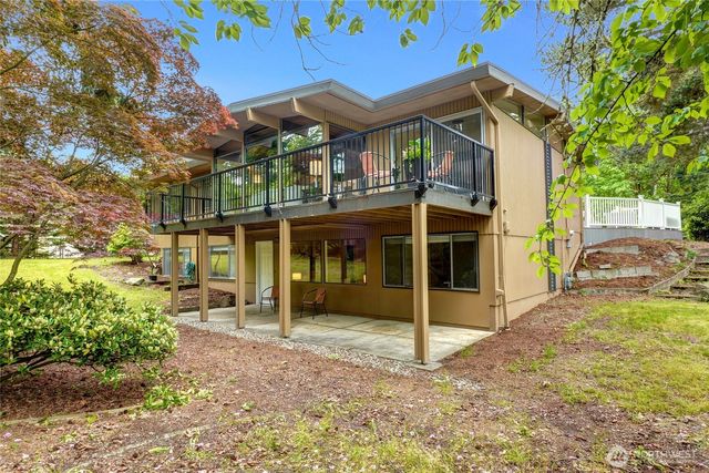 16559 SE 45th Place, Bellevue, WA 98006