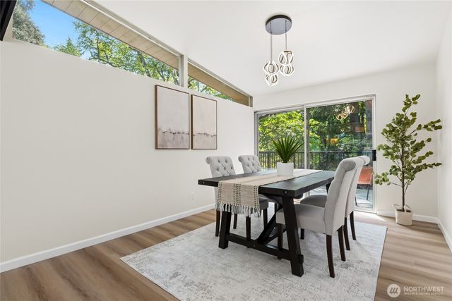 16559 SE 45th Place, Bellevue, WA 98006