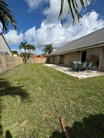 2560 Azalea Ave 2560, Miramar, FL 33025