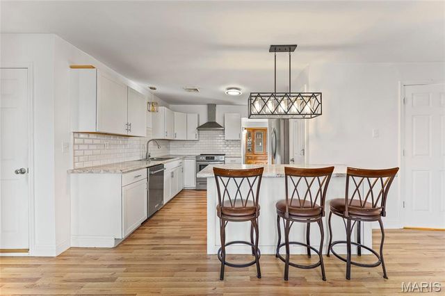 407 N 11th Street, De Soto, MO 63020