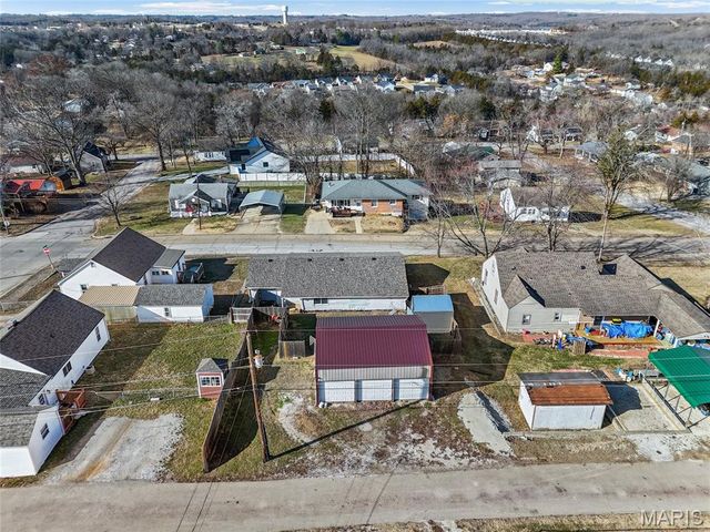 407 N 11th Street, De Soto, MO 63020