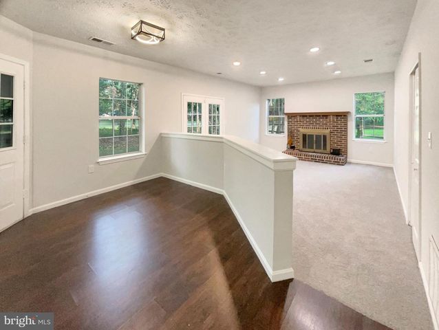 6829 COLOGO CT, Waldorf, MD 20603