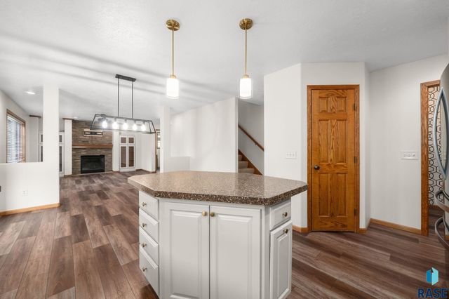 716 W Laquinta St Street, Sioux Falls, SD 57108