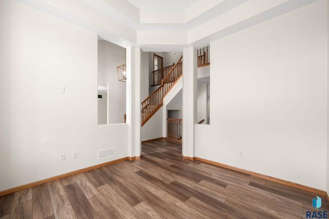 716 W Laquinta St Street, Sioux Falls, SD 57108