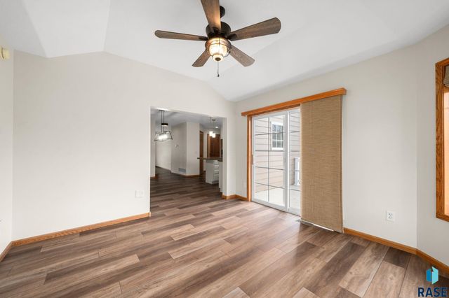716 W Laquinta St Street, Sioux Falls, SD 57108