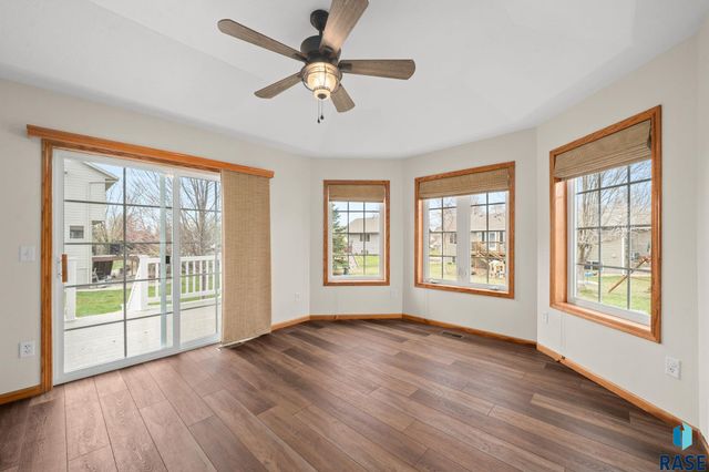 716 W Laquinta St Street, Sioux Falls, SD 57108