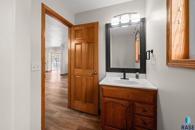 716 W Laquinta St Street, Sioux Falls, SD 57108