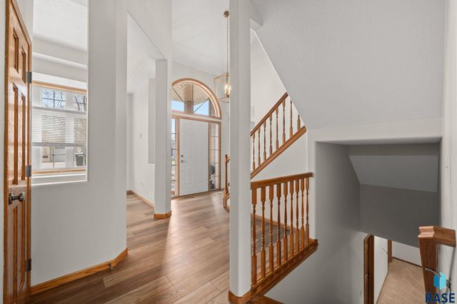 716 W Laquinta St Street, Sioux Falls, SD 57108
