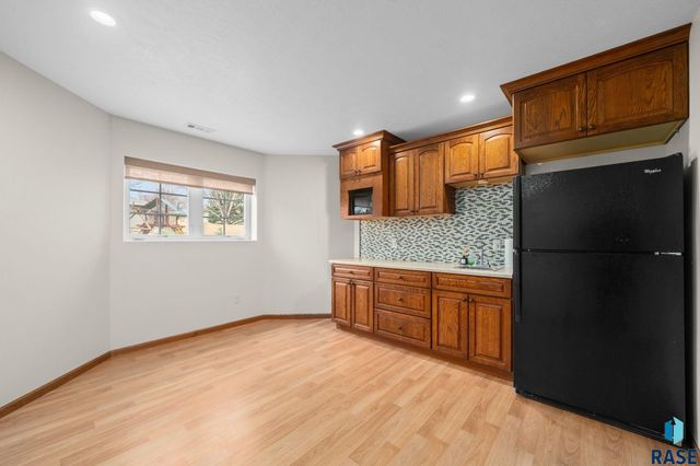716 W Laquinta St Street, Sioux Falls, SD 57108