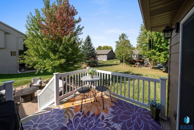 716 W Laquinta St Street, Sioux Falls, SD 57108