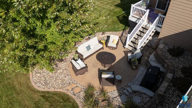 716 W Laquinta St Street, Sioux Falls, SD 57108